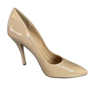 HEART in D tan pumps faux patent leather 4.5” heel size 8.5